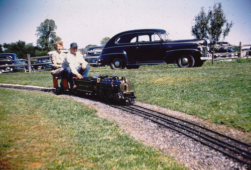 Live steam train 1941 ford - steam,