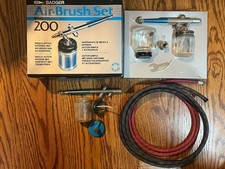 2 AIRBRUSHES BADGER 200 & ACCESSORIES lot Double Action