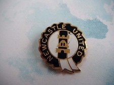 Newcastle United FC Rosette 1970s vintage football enamel badge by Coffer London