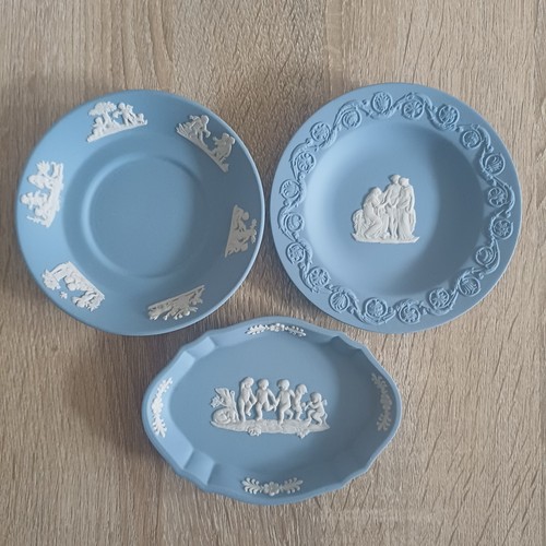 Wedgwood jasper ware