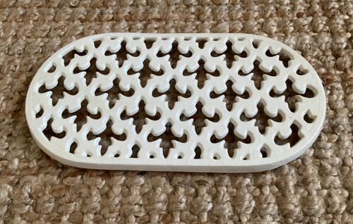 Vintage small cream ornate - small,