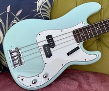 2008 Squier Fender Classic Vibe Precision Bass 1st Gen Sonic blue rosewood board