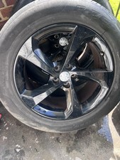 19” Black Glossy Jaguar