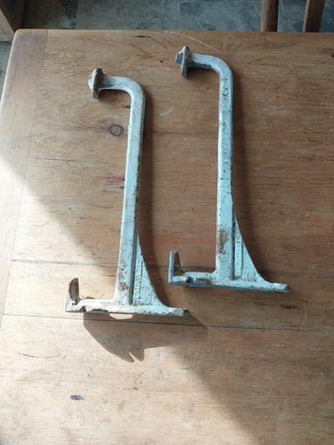 Dauntless cast iron sink - cast,