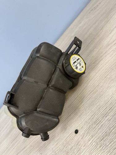 Ford volvo coolant - /,