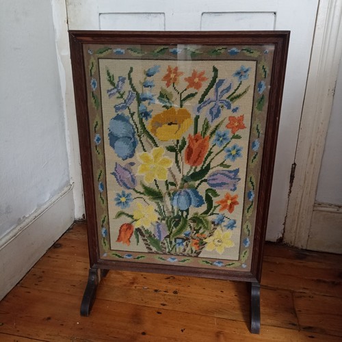 Floral tapestry fireguard - , /