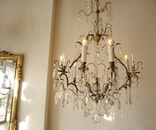 FINE LARGE CHANDELIER ANTIQUE