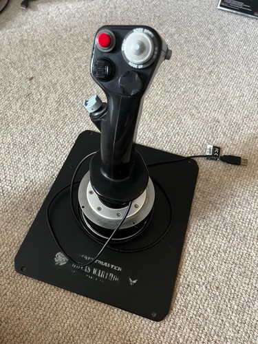 Thrustmaster hotas warthog - thrustmaster,