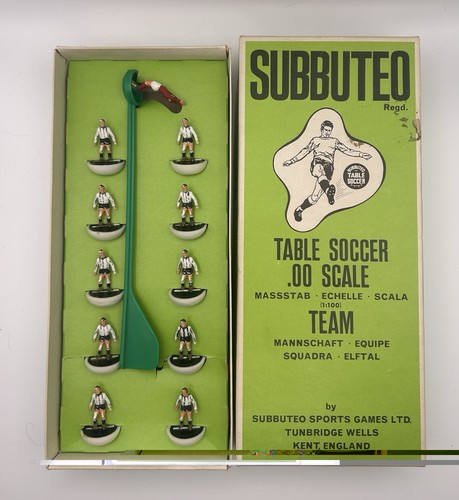 Subbuteo scale team c 100 - subbuteo,