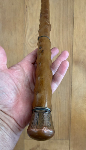 Antique tier knotty - 3,