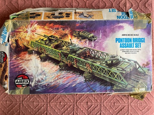 Airfix pontoon bridge assault - pontoon,