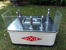 VINTAGE DIXIE HOT DOG MAKER
