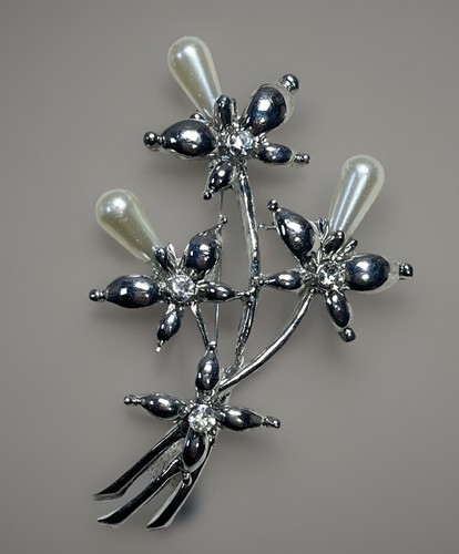 Vintage floral spray brooch - vintage,
