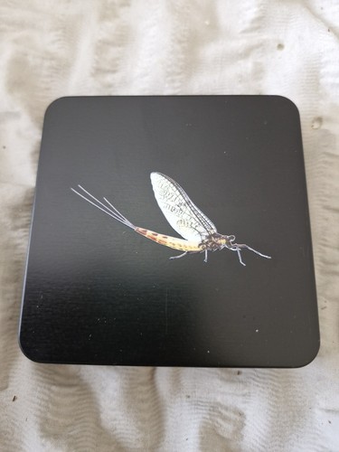 Lightweight metal tin fly box - lightweight,