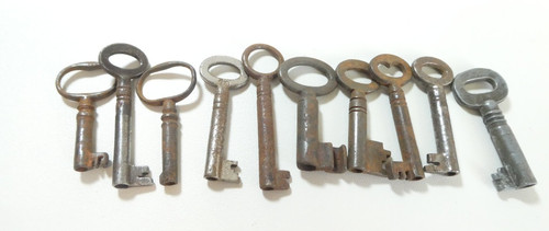 Antique keys for - 10,
