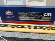 BACHMANN 00 32-859 - BR  CLASS 9F 92233 BR BLACK LATE CREST (WEATHERED) DCC FITT