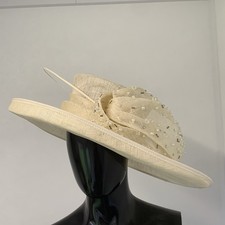 Cream Ivory Pearl Statement