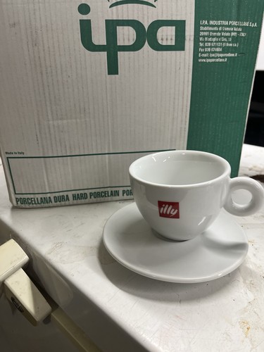 Illy cafe red logo - illy,