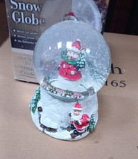 84410 Musical Snow Globe