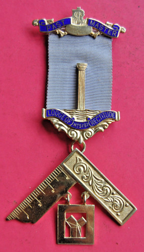 Masonic past master - master's, jewel
