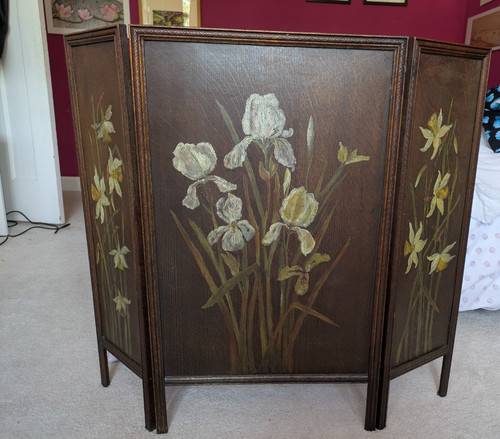 Wooden screen three - screen,
