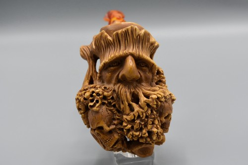 Talking tree figure pipe - tree,