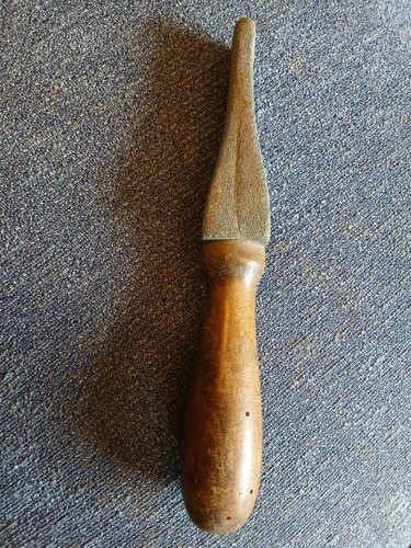 Vintage handled carborundum - vintage,
