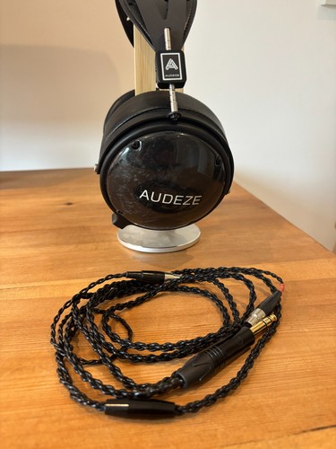 Audeze lcd closed - lcd-2,