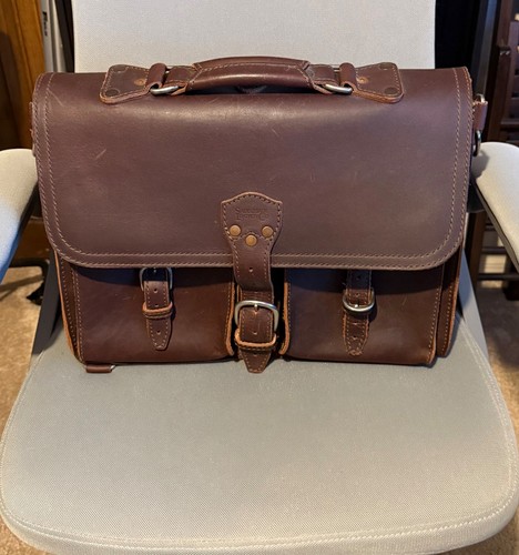Saddleback leather front - saddleback,