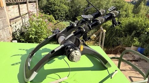Thule bike carrier - bike, raceway