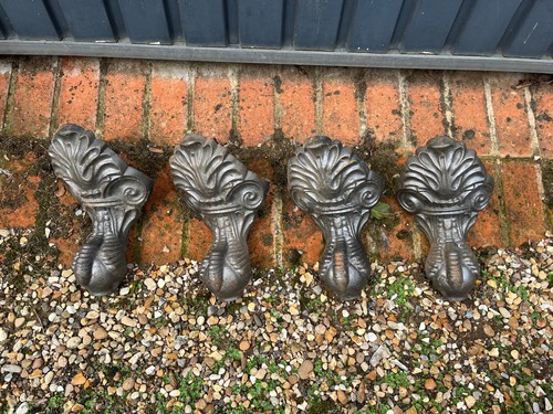 Set four antique cast iron - of,