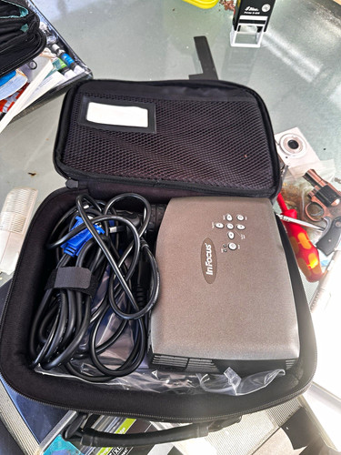 Infocus lp70 dlp projector - dlp,