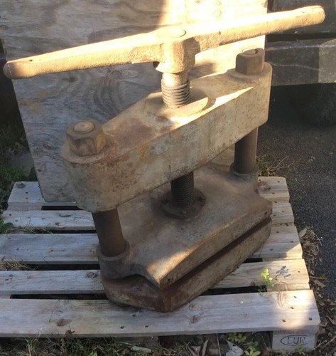 Large antique victorian cast - antique,