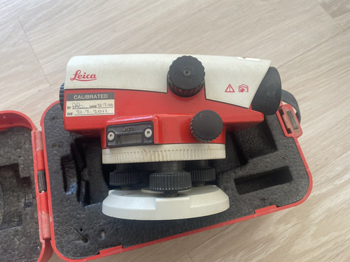 Leica na724 optical - optical, level