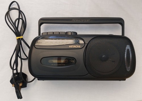 Hitachi trk70e radio cassette - hitachi,