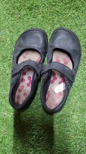 Vivobarefoot Wyn School Shoes