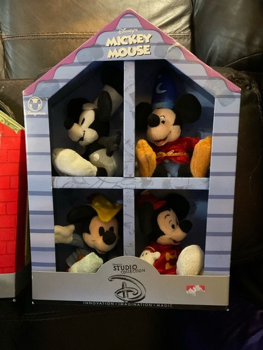 Disney studio collection - disney,