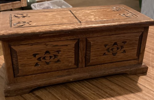 Music box tallent old bond - music,