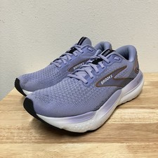 Size 10.5 Women’s Brooks