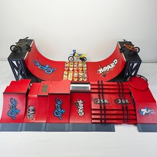 FINGERBOARDS + BMX HALF PIPE