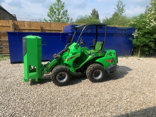 Avant loader for hire with - avant,