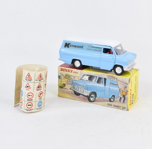Dinky toy 407 kenwood ford - 407, 'kenwood'