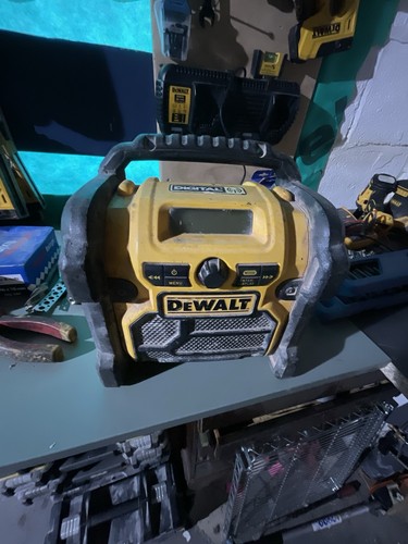 Dewalt 18v compact dab - compact, dab+/fm