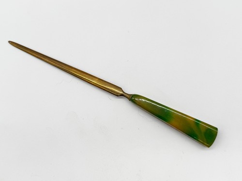 Antique carvacraft style - style, green