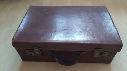 Vintage leather suitcase - leather,