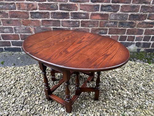 Old charm oak drop - old, oval