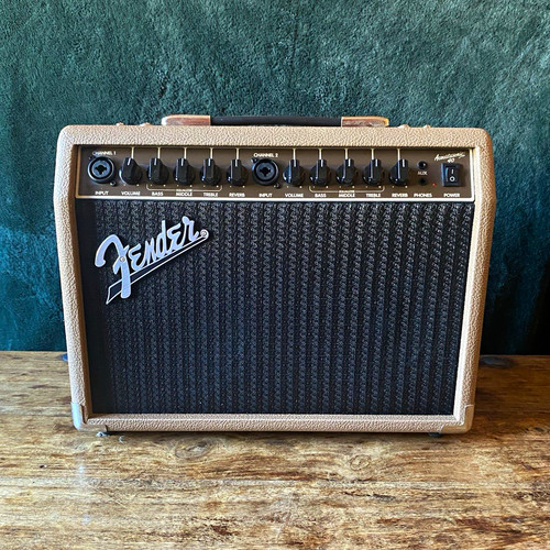 Fender acoustasonic 40w - 40,