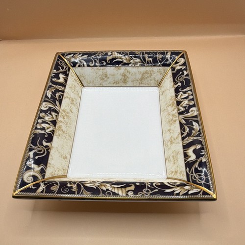 Wedgwood cornucopia bone china - cornucopia,
