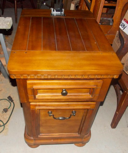 Mahogany filing cabinet - filing, by