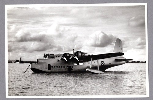Short sunderland flying boat - flying,